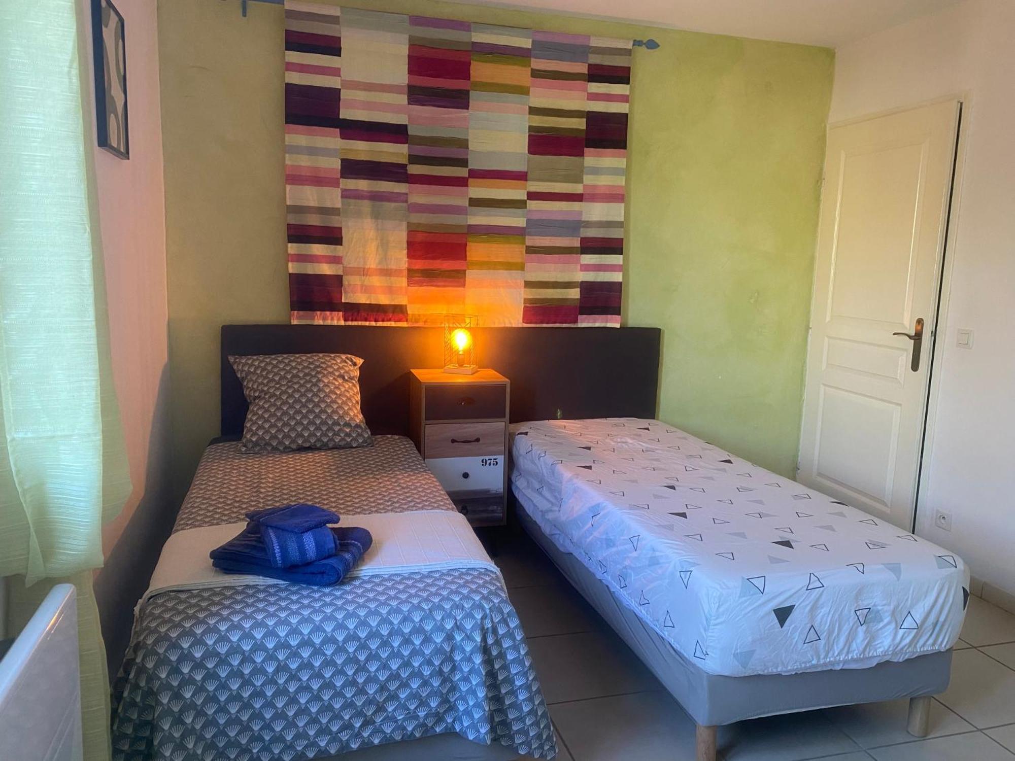 Gite Romarin Avec Spa Saint-Jean-de-Barrou 外观 照片